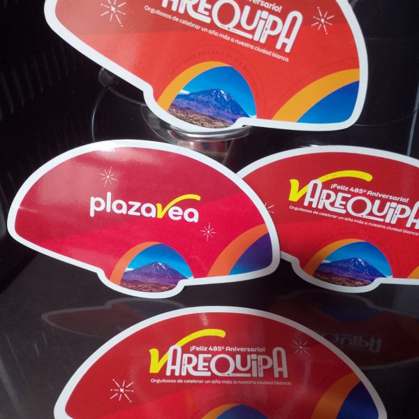 Abanicos de cartón plastificado 123